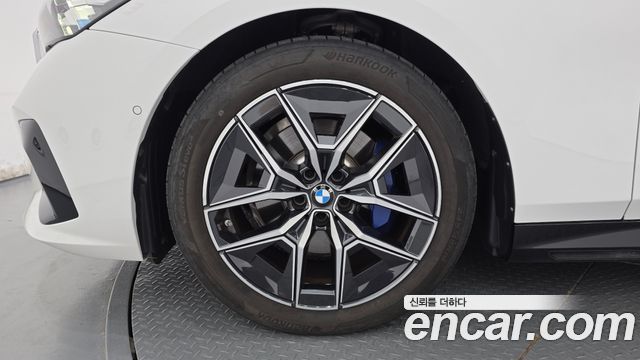 BMW 5 Series (G60) 520i M Sport 2025 — фото 5
