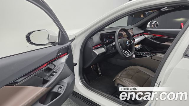 BMW 5 Series (G60) 520i M Sport 2025 — фото 8