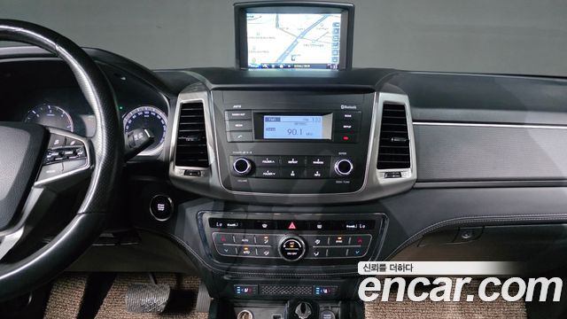 KG Mobility (SsangYong) Rexton Sports Diesel 2.2 4WD Noblesse 2019 — фото 15
