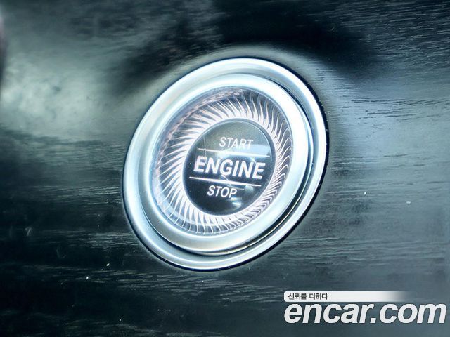 Mercedes-Benz E-Class (W213) E220d 4MATIC AMG Line 2022 — фото 10