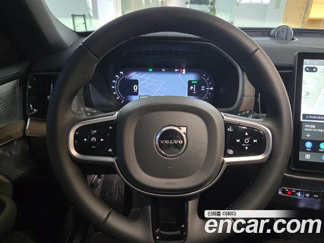 Volvo XC90 (II) T8 Ultra Bright Hybrid 2026 — фото 10