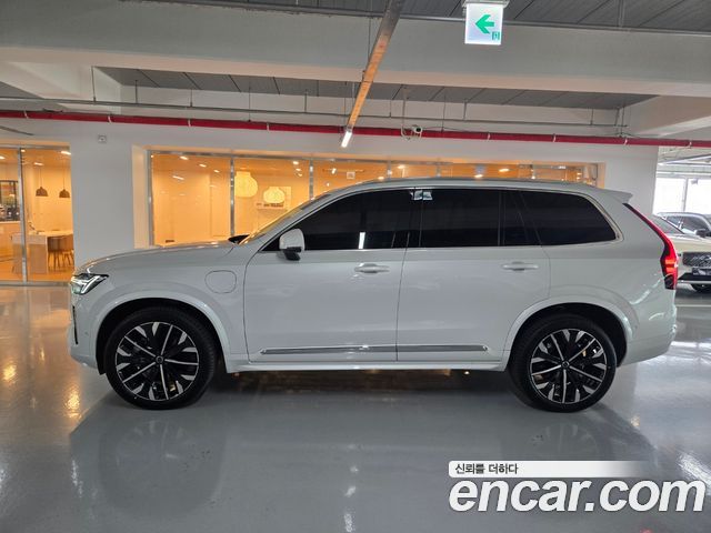 Volvo XC90 (II) T8 Ultra Bright Hybrid 2026 — фото 18