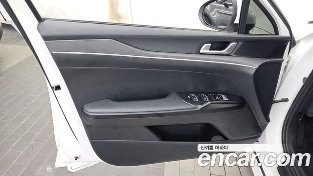 Kia K5 (III) 2.0 Prestige 2022 — фото 24