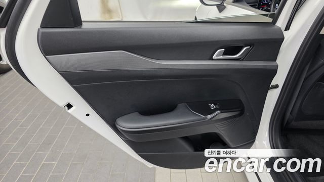 Kia K5 (III) 2.0 Prestige 2022 — фото 25