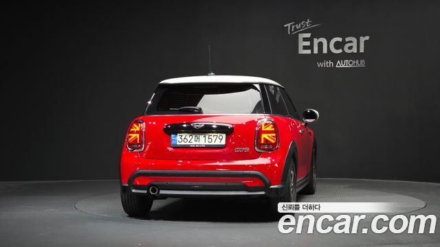 MINI Cooper Classic Third Generation 2022 — фото 4