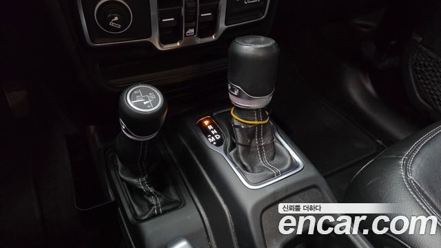 Jeep Wrangler (JL) 2.0 Overland Power Top 4Door 2022 — фото 9
