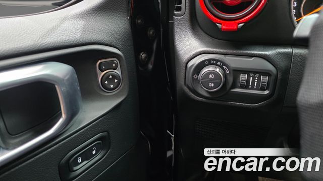 Jeep Wrangler (JL) 2.0 Overland Power Top 4Door 2022 — фото 20