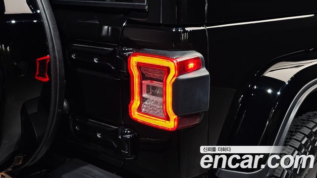 Jeep Wrangler (JL) 2.0 Overland Power Top 4Door 2022 — фото 23