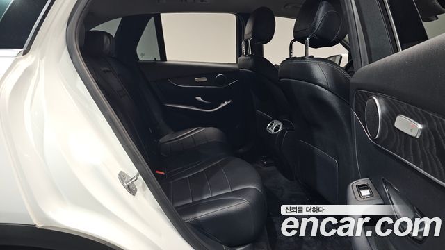 Mercedes-Benz GLC-Class (X253) GLC300 4MATIC 2019 — фото 11