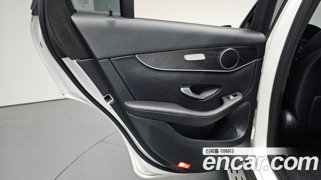 Mercedes-Benz GLC-Class (X253) GLC300 4MATIC 2019 — фото 25