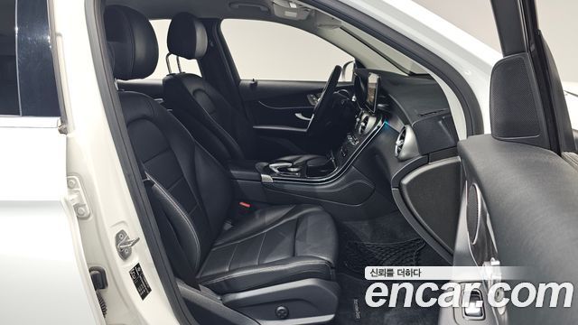 Mercedes-Benz GLC-Class (X253) GLC300 4MATIC 2019 — фото 26
