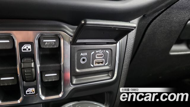 Jeep Wrangler (JL) 2.0 Rubicon High 4Door 2018 — фото 27