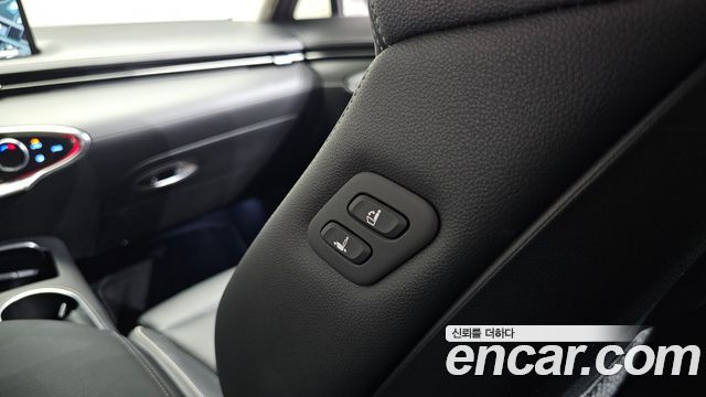 Genesis GV70 2.5T Gasoline AWD 2021 — фото 35