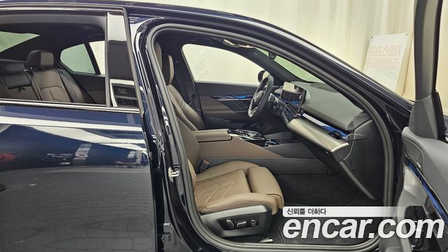 BMW 5 Series (G60) 520i M Sport 2026 — фото 26