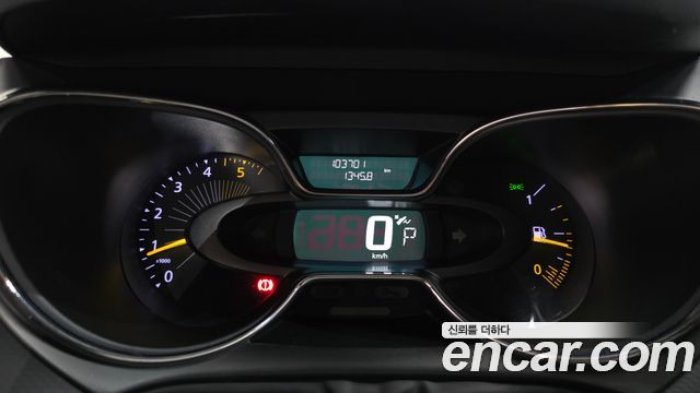 Renault Korea QM3 RE 2015 — фото 8
