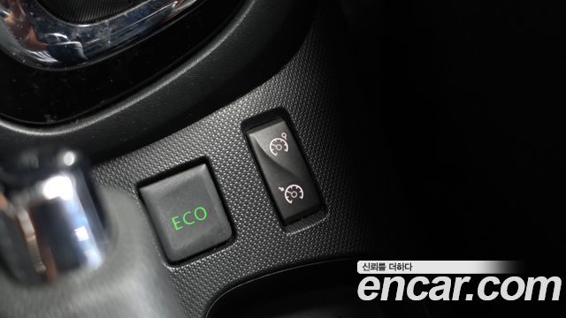 Renault Korea QM3 RE 2015 — фото 16