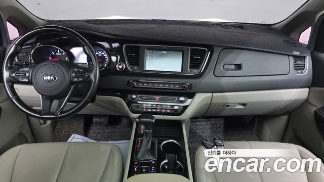 Kia Carnival 9-Seater Noblesse Special 2019 — фото 7