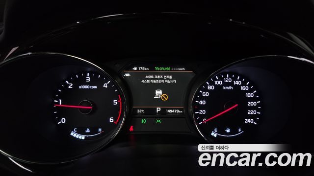 Kia Carnival 9-Seater Noblesse Special 2019 — фото 8