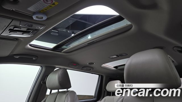 Kia Carnival 9-Seater Noblesse Special 2019 — фото 19