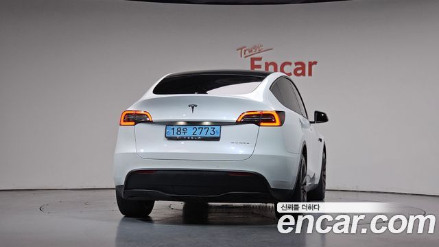 Tesla Model Y Long Range AWD 2021 — фото 4