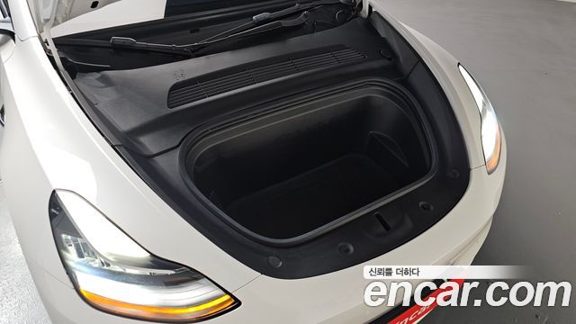 Tesla Model Y Long Range AWD 2021 — фото 6