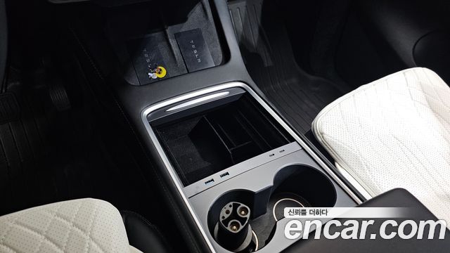 Tesla Model Y Long Range AWD 2021 — фото 29