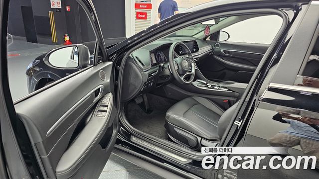 Hyundai Sonata (DN8) 2.0 LPG(rental car) Style 2022 — фото 10