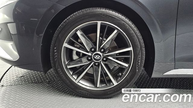 Hyundai Grandeur (IG) 2.5 Le Blanc 2023 — фото 5