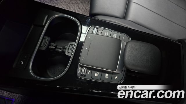 Mercedes-Benz A-Class (W177) A220 Sedan 2023 — фото 16