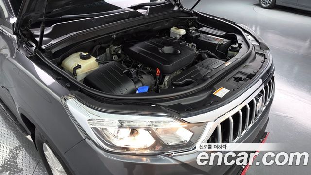 KG Mobility (SsangYong) Rexton Sports Khan Diesel 2.2 4WD Professional X (5-Link) 2019 — фото 6