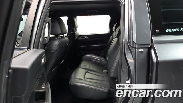 KG Mobility (SsangYong) Rexton Sports Khan Diesel 2.2 4WD Professional X (5-Link) 2019 — фото 12