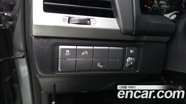 KG Mobility (SsangYong) Rexton Sports Khan Diesel 2.2 4WD Professional X (5-Link) 2019 — фото 19