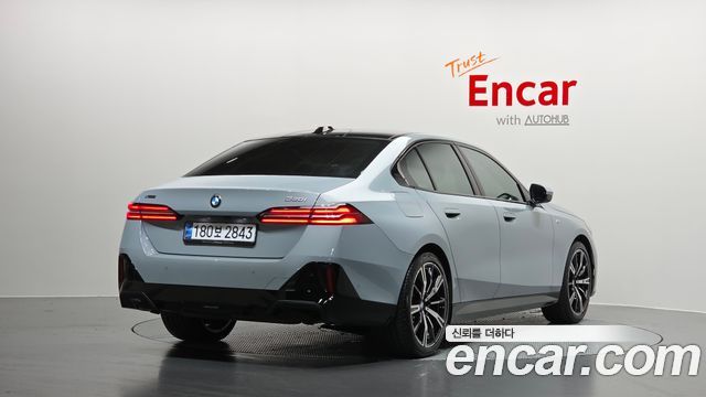 BMW 5 Series (G60) 530i xDrive M Sport 2025 — фото 2