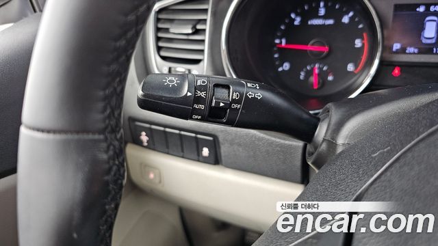 Kia Carnival 9-Seater Luxury 2020 — фото 14