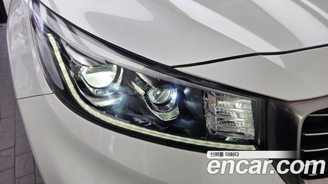 Kia Carnival 9-Seater Luxury 2020 — фото 22