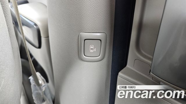 Kia Carnival 9-Seater Luxury 2020 — фото 29