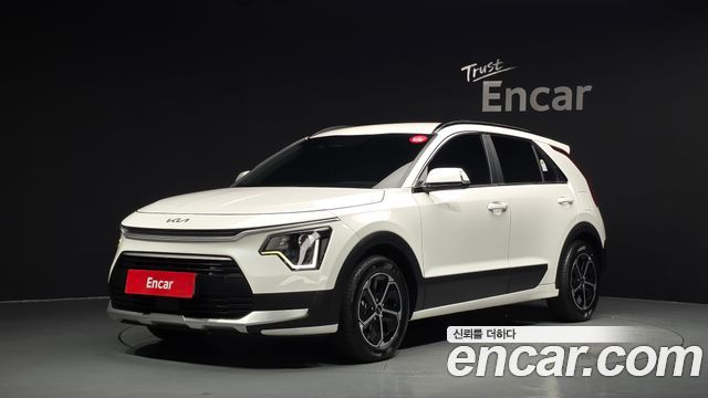 Kia Niro Prestige 2025 — фото 1