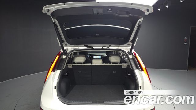 Kia Niro Prestige 2025 — фото 20