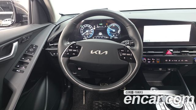 Kia Niro Signature 2024 — фото 12
