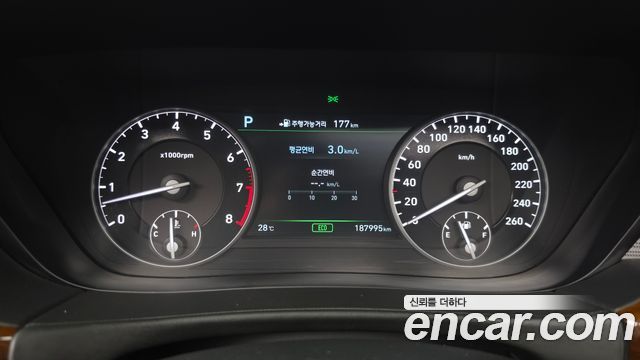Genesis EQ900 5.0 GDI AWD Prestige 2016 — фото 8