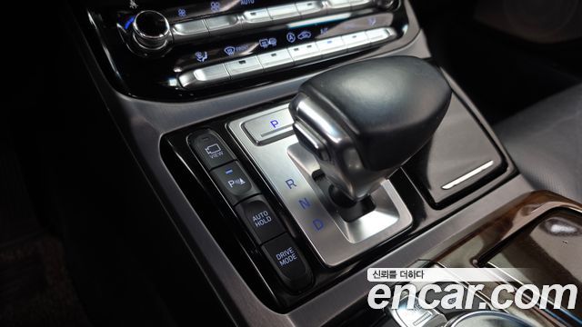 Genesis EQ900 5.0 GDI AWD Prestige 2016 — фото 9