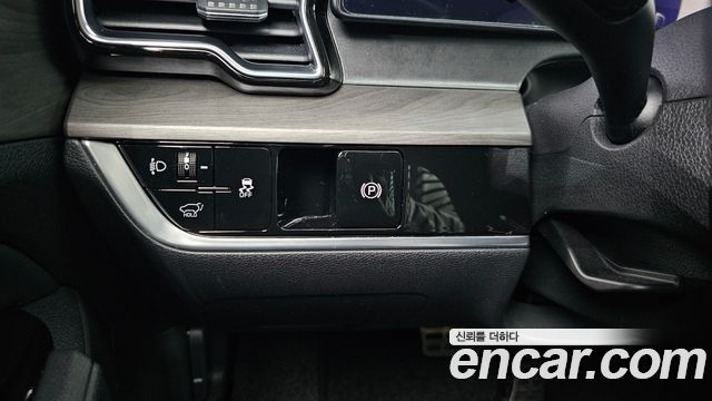 Kia Sportage (V) Diesel 2.0 2WD Signature 2022 — фото 16