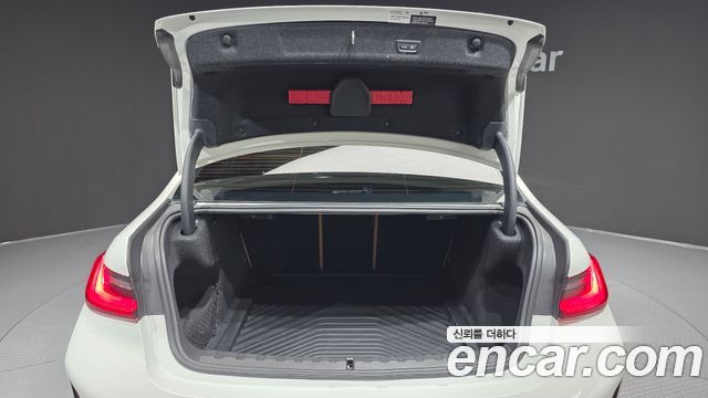 BMW 3 Series (G20) 320i M Sport 2025 — фото 20