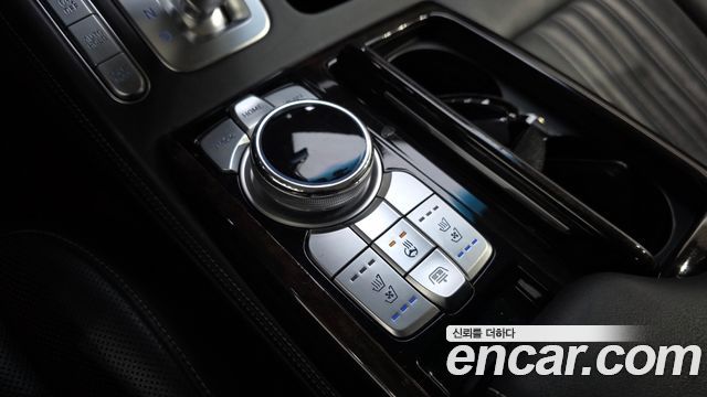 Genesis G90 3.8 AWD Premium Luxury 2019 — фото 18