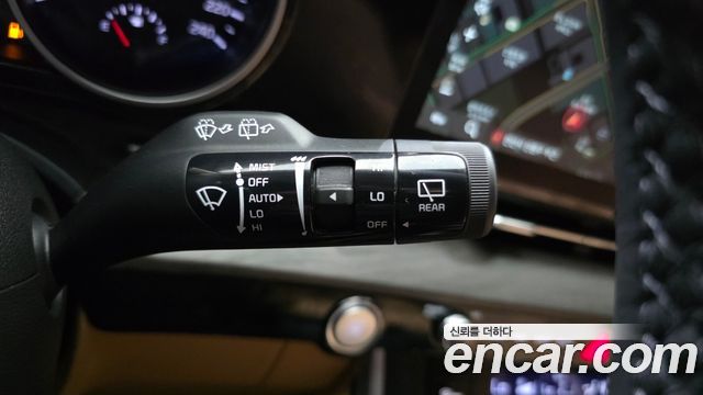 Kia Carnival (IV) Diesel 9-Seater Prestige 2023 — фото 16