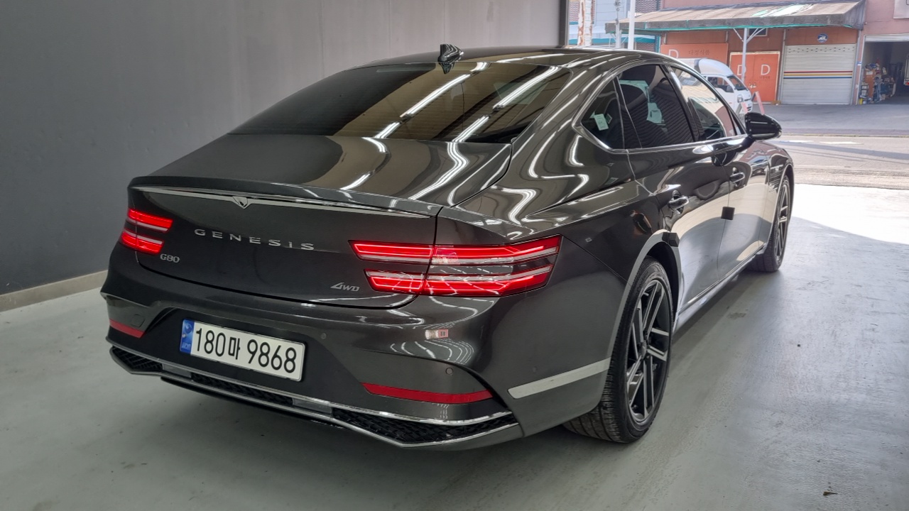 Genesis G80 (RG3) Gasoline 2.5 Turbo AWD 2025 — фото 2