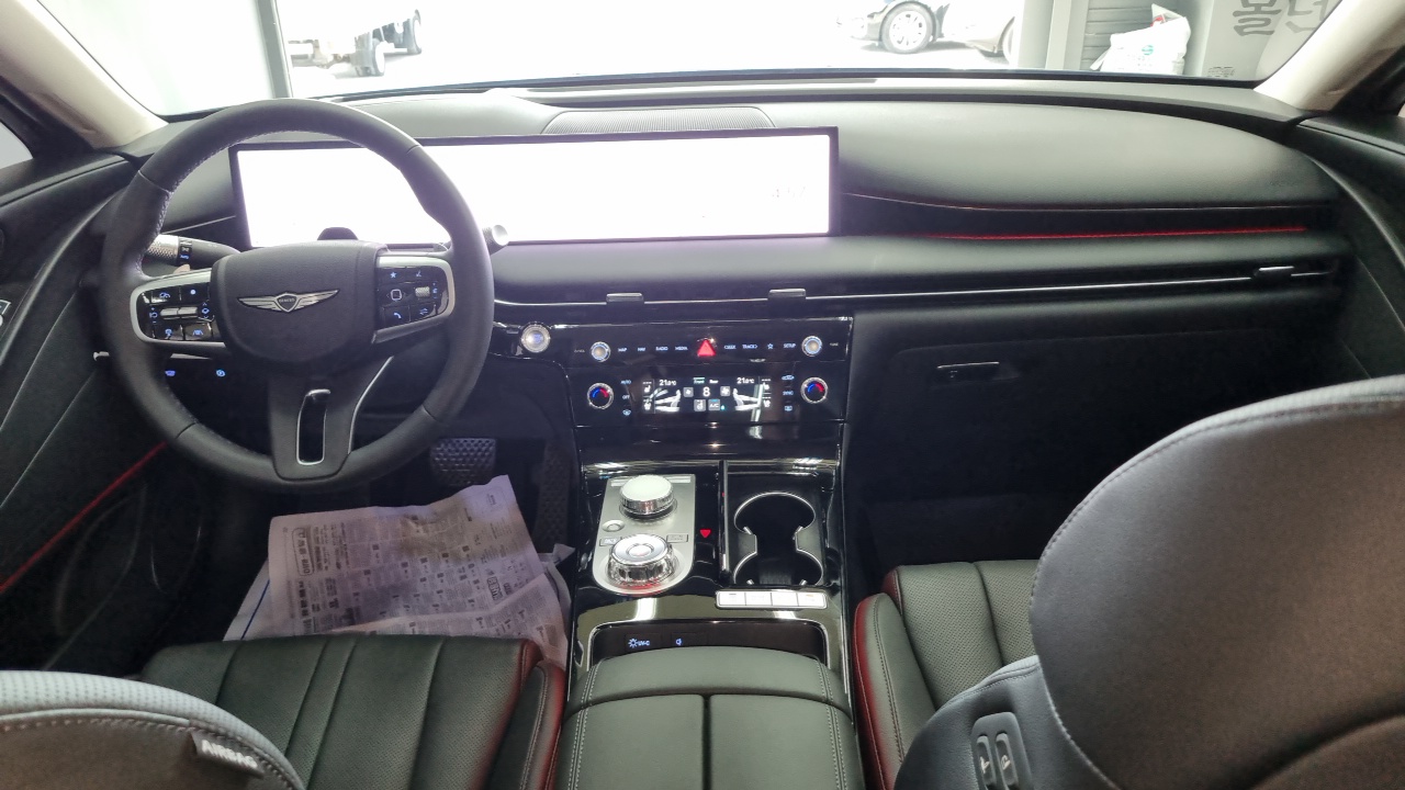 Genesis G80 (RG3) Gasoline 2.5 Turbo AWD 2025 — фото 7