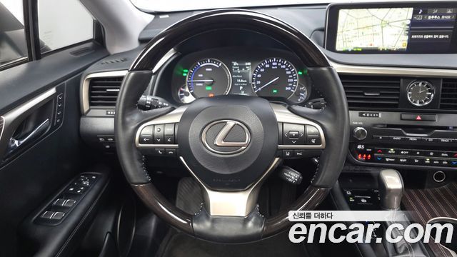 Lexus RX450h (IV) Executive 2019 — фото 13