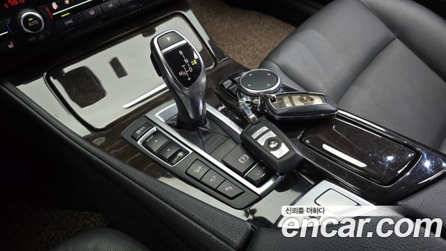 BMW 5 Series (F10) 528i xDrive M Aero Dynamic 2016 — фото 9