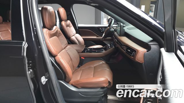 Lincoln Aviator (II) 3.0 Reserve  AWD 2025 — фото 11